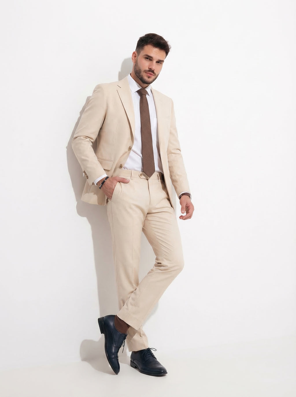 BEIGE SUIT