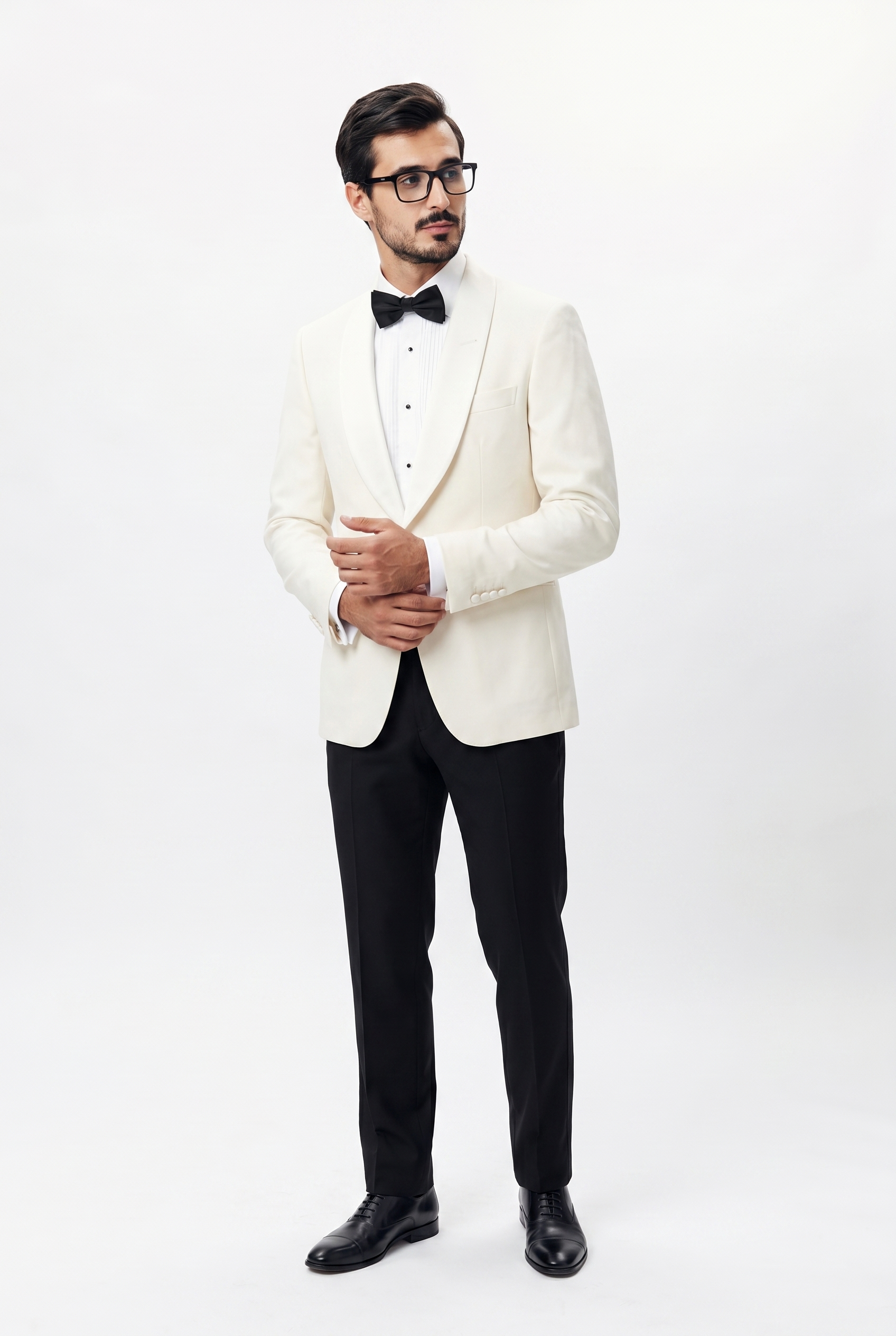 TUX. SUIT OFF WHITE